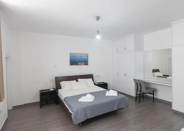 Greco Ccv4- 5-schlafzimmer-villa Mit Privatem Pool In Zentrum By Interhome 別荘 *