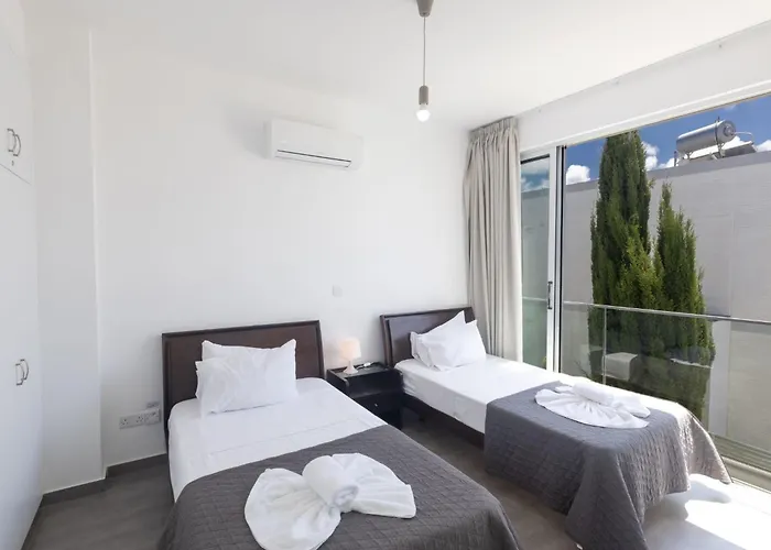 別荘 Greco Ccv4- 5-schlafzimmer-villa Mit Privatem Pool In Zentrum By Interhome