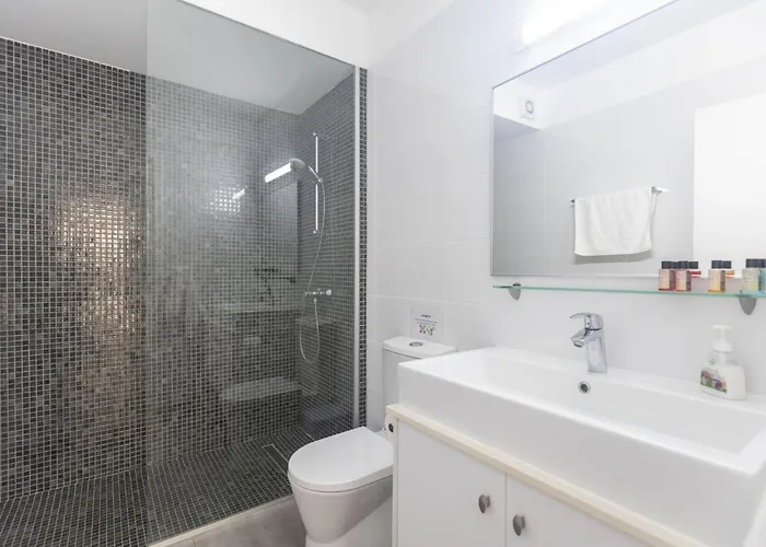 Greco Ccv4- 5-schlafzimmer-villa Mit Privatem Pool In Zentrum By Interhome 別荘 プロタラス