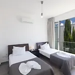 Ferienhaus Greco Ccv4- 5-schlafzimmer-villa Mit Privatem Pool In Zentrum By Interhome