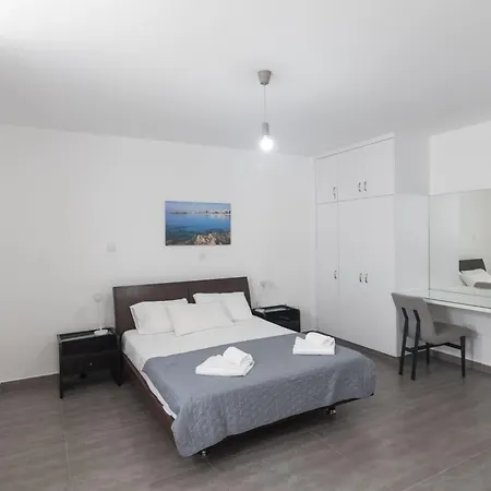 Greco Ccv4- 5-schlafzimmer-villa Mit Privatem Pool In Zentrum By Interhome Feriehus *