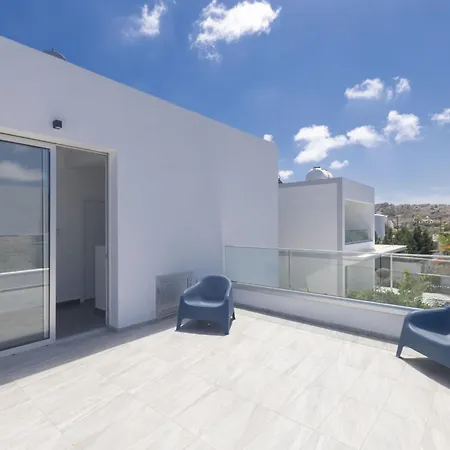 Greco Ccv4- 5-schlafzimmer-villa Mit Privatem Pool In Zentrum By Interhome Feriehus
