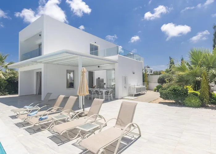 Case de vacanță Greco Ccv4- 5-schlafzimmer-villa Mit Privatem Pool In Zentrum By Interhome Protaras